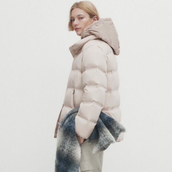 NWT. Massimo Dutti Cream Quilted Puffer Jacket. Size M. - Picture 3 of 14